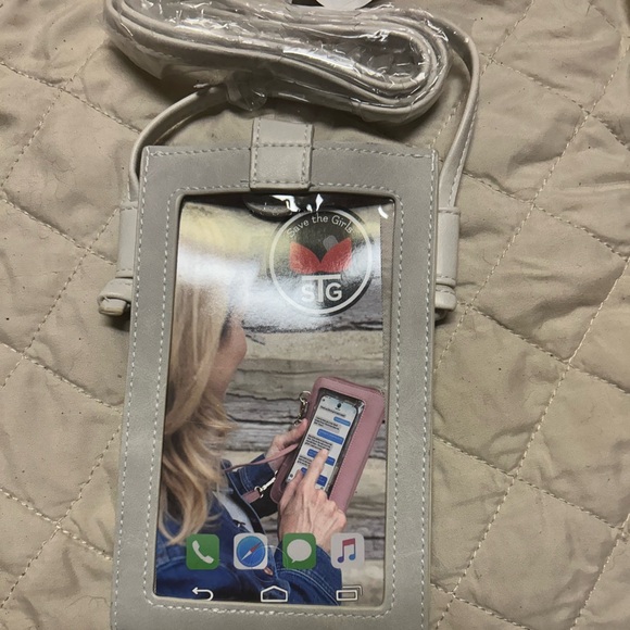 SAVE THE GIRLS FRESH TWIST GREY CELLPHONE CROSSBODY TOUCHSCREEN PURSE - Picture 1 of 4